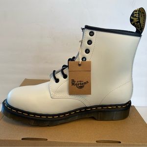 Dr Martens NWT White Sinclair 1460 Unisex Lace Up Boots